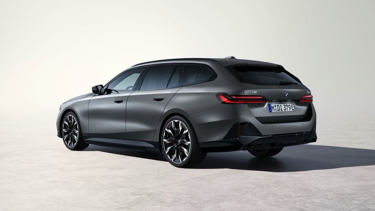 BMW i5 M60 xDrive Touring(MY25) - 2