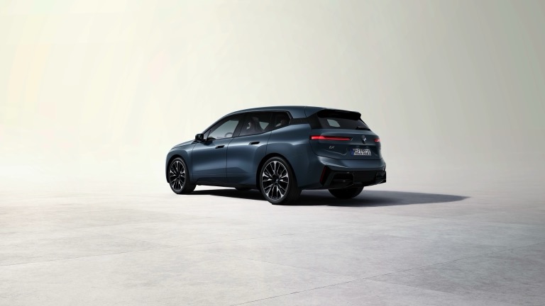 BMW iX xDrive60 - 2