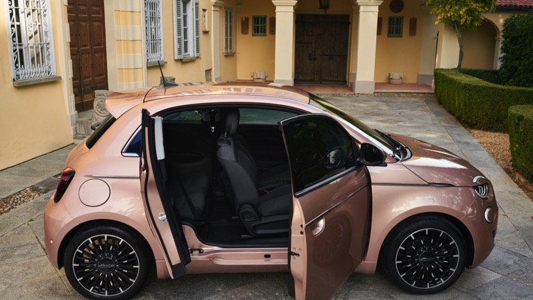 Fiat 500e 3+1 24 kWh - 2