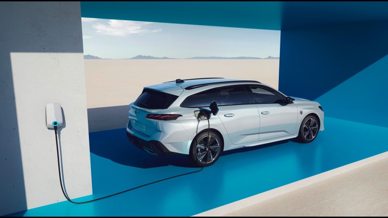 Peugeot e-308 SW(MY23-25) - 2