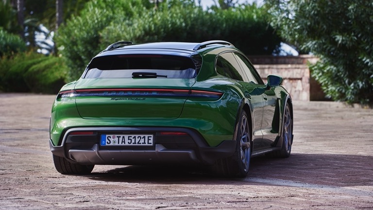 Porsche Taycan Turbo Cross Turismo - 2